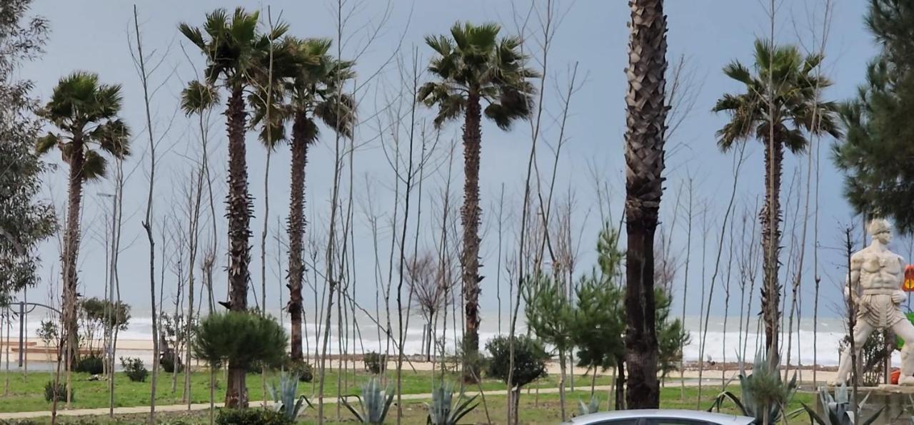 Durres City Apartment, City Center & Close To The Beach Exterior photo