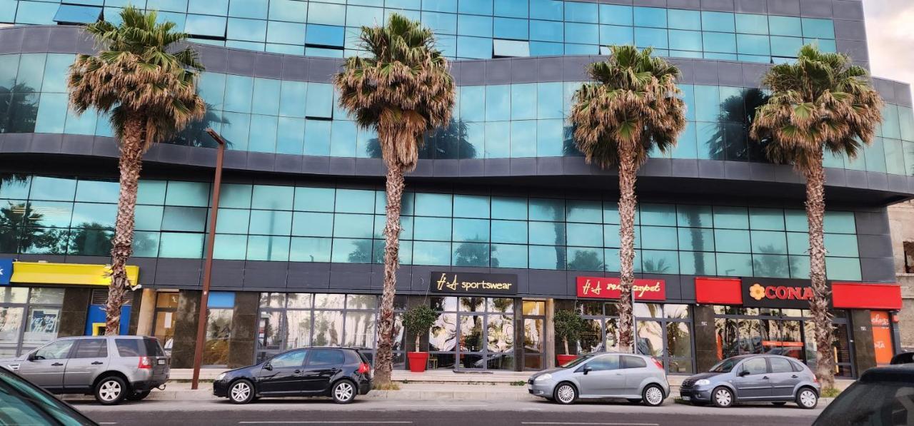 Durres City Apartment, City Center & Close To The Beach Exterior photo